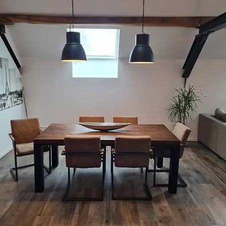 T Karraet Apartment
